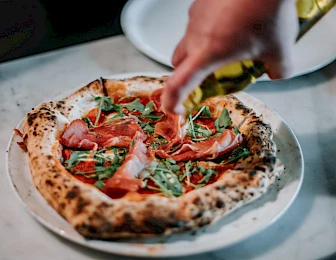 Jednom zauvijek naučite razliku između pizze romane i napoletane, stiže detaljan vodič