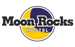 Djelatnik u vešeraju - Hostel Moon Rocks